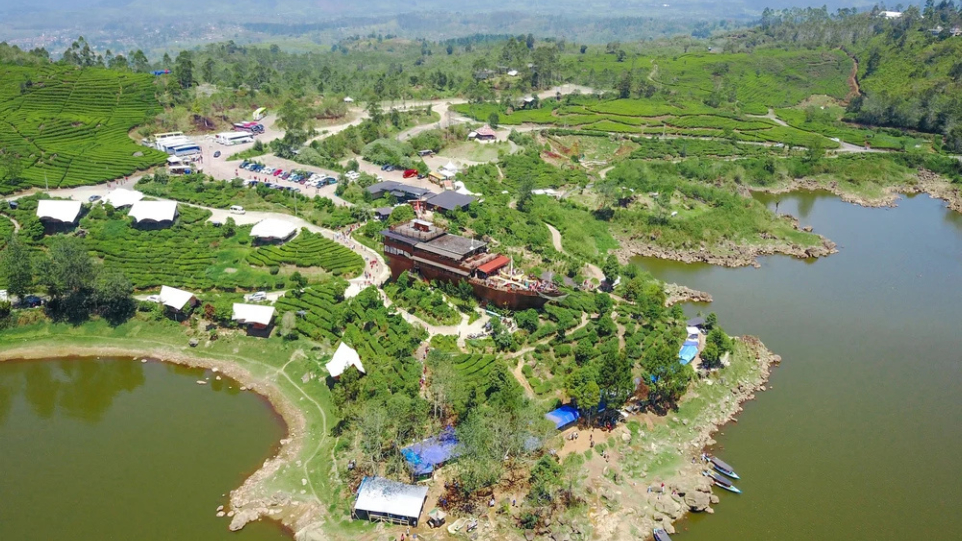 Glamping Lakeside Rancabali